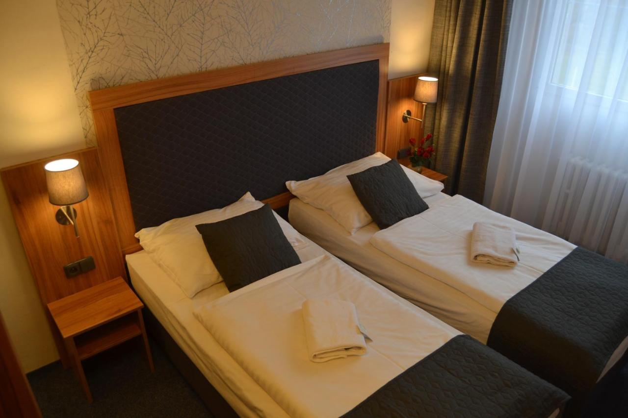 Hotel Bohemians